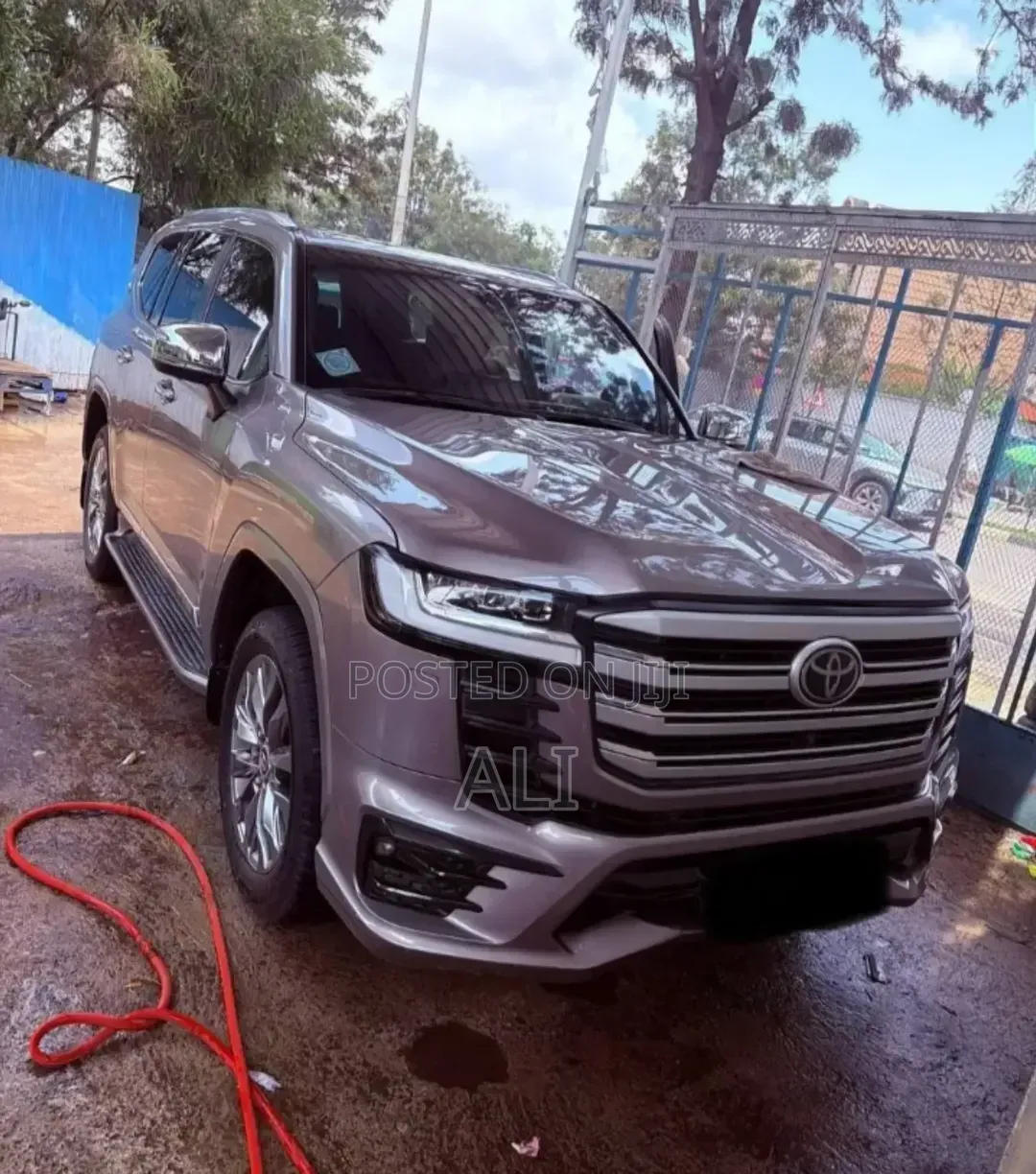 Toyota Land Cruiser 2022 Gold