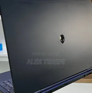 New Laptop Alienware M15 r3 32GB Intel Core Ultra 9 SSD 1T