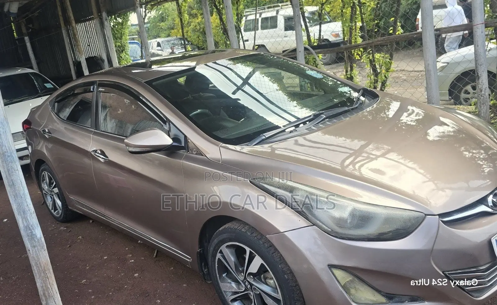 Hyundai Elantra 2014 Brown