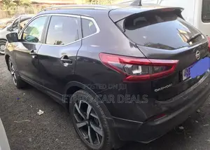 Nissan Qashqai 2018 Brown
