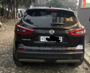 Nissan Qashqai 2018 Brown