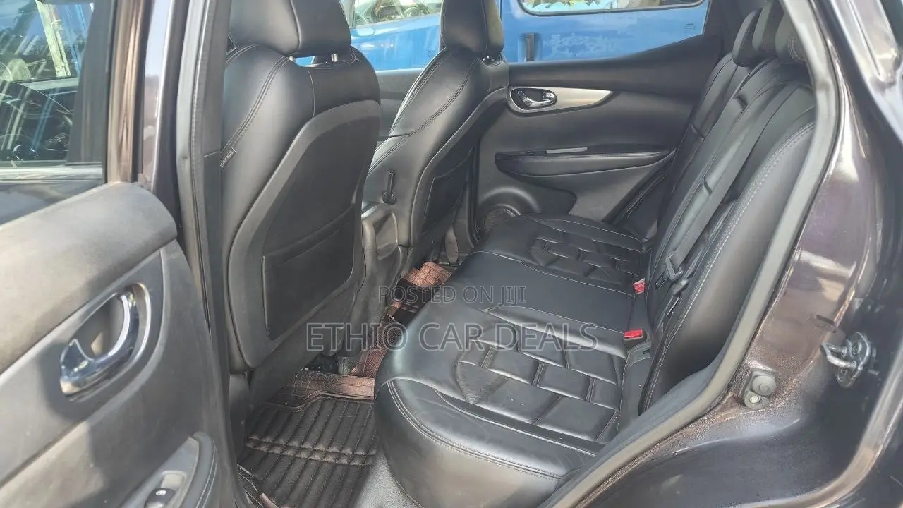Nissan Qashqai 2018 Brown