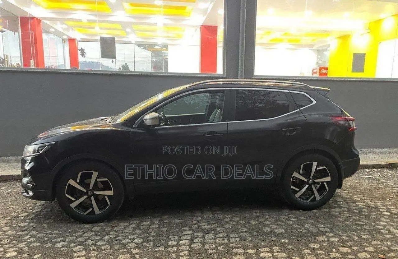 Nissan Qashqai 2018 Brown