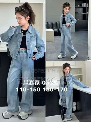 Baby Girls Jeans 3 PCS ቲሸርቱ በነጭ