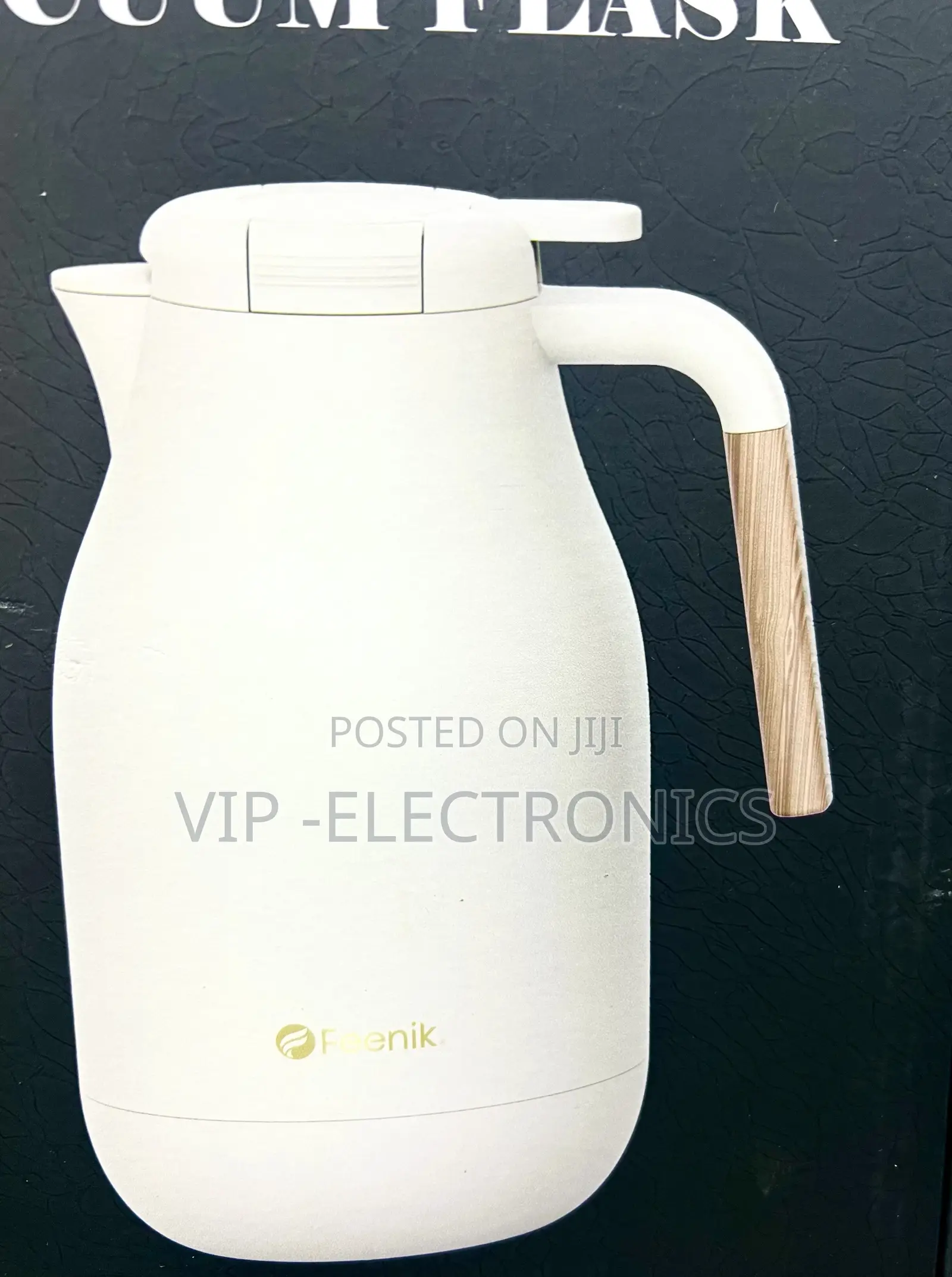 Feenik Vacuum Flask Thermos Featuring a Generous 2.0L Capacity