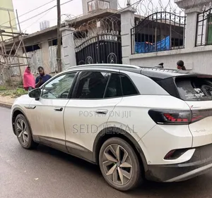Volkswagen ID.4 2022 Off white