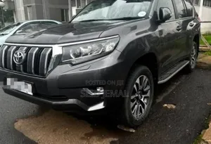 Toyota Land Cruiser Prado 2022 Gray