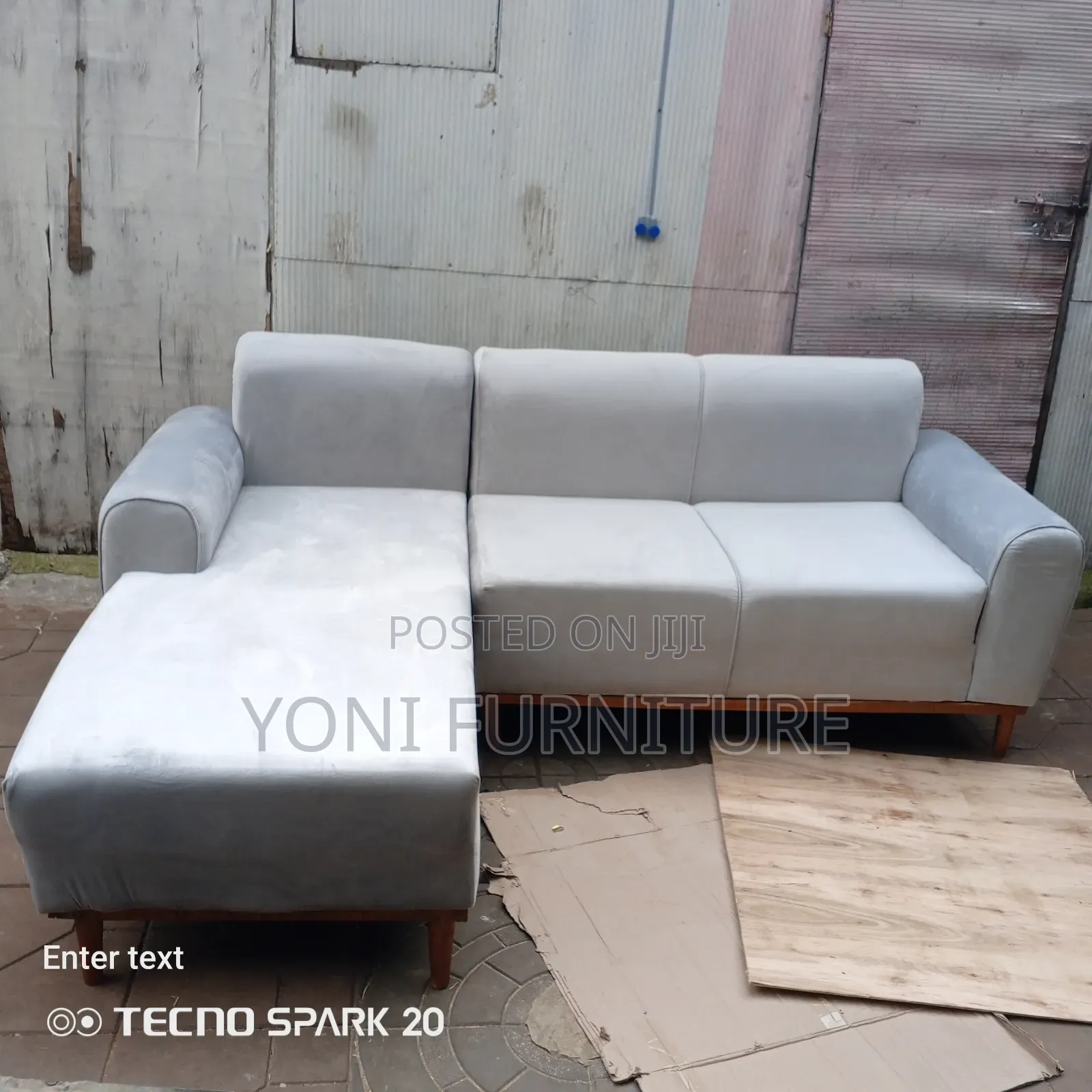 Strang Sofa
