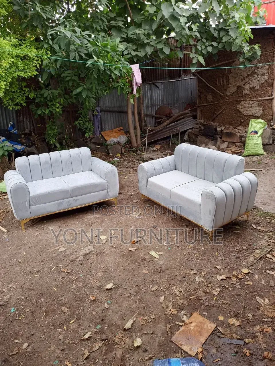 Oval Prand Sofa