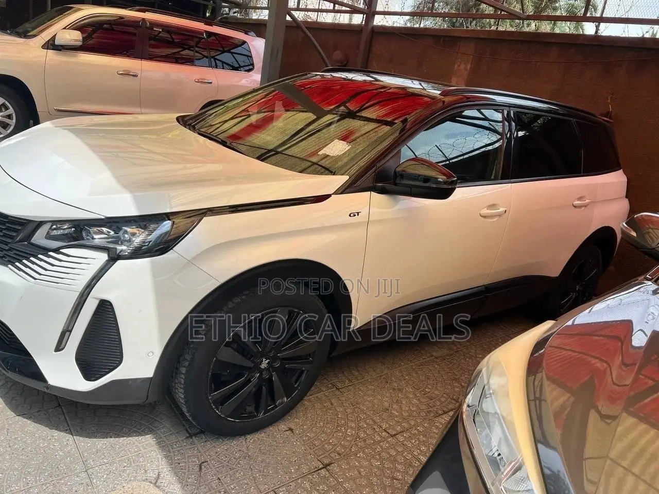 Peugeot 5008 2022 White
