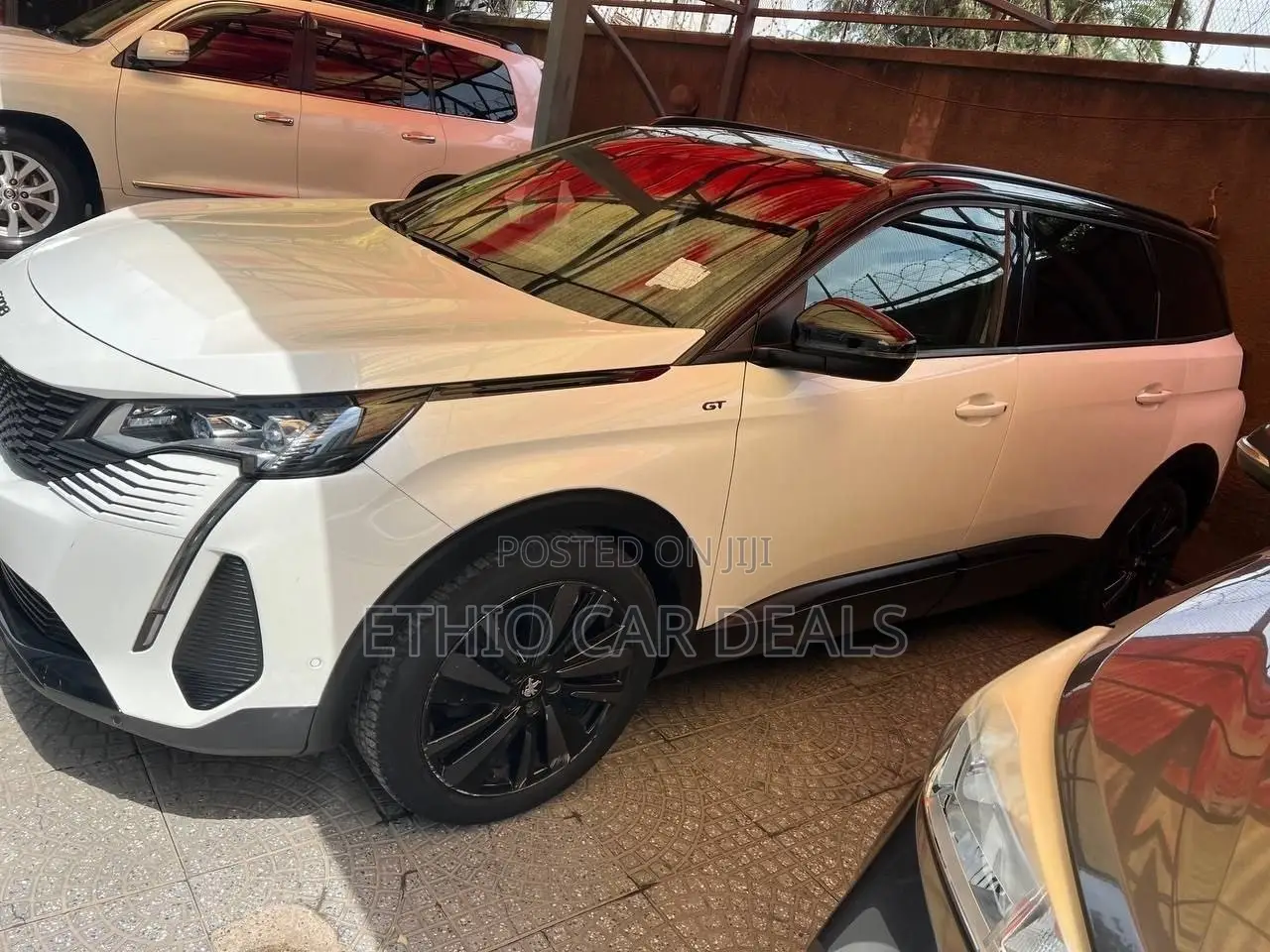 Peugeot 5008 2022 White