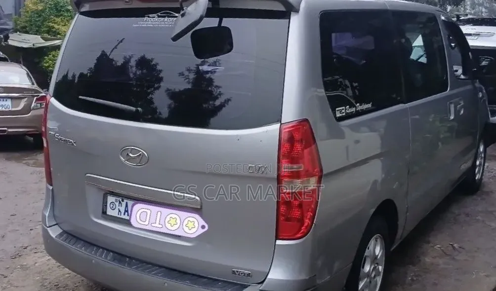 Hyundai Starex 2014 Silver