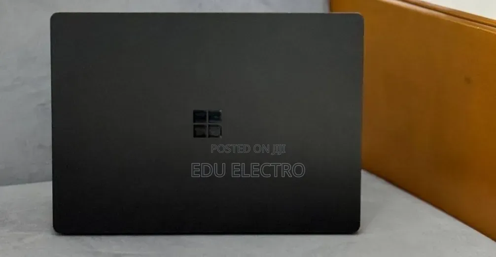 New Laptop Microsoft Surface Laptop 4 16GB Intel Core i7 SSD 512GB