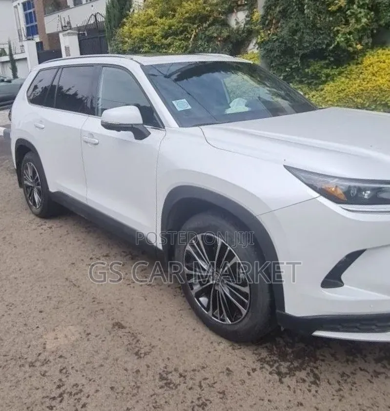 Toyota Grand Highlander Hybrid MAX Platinum AWD 2024 White