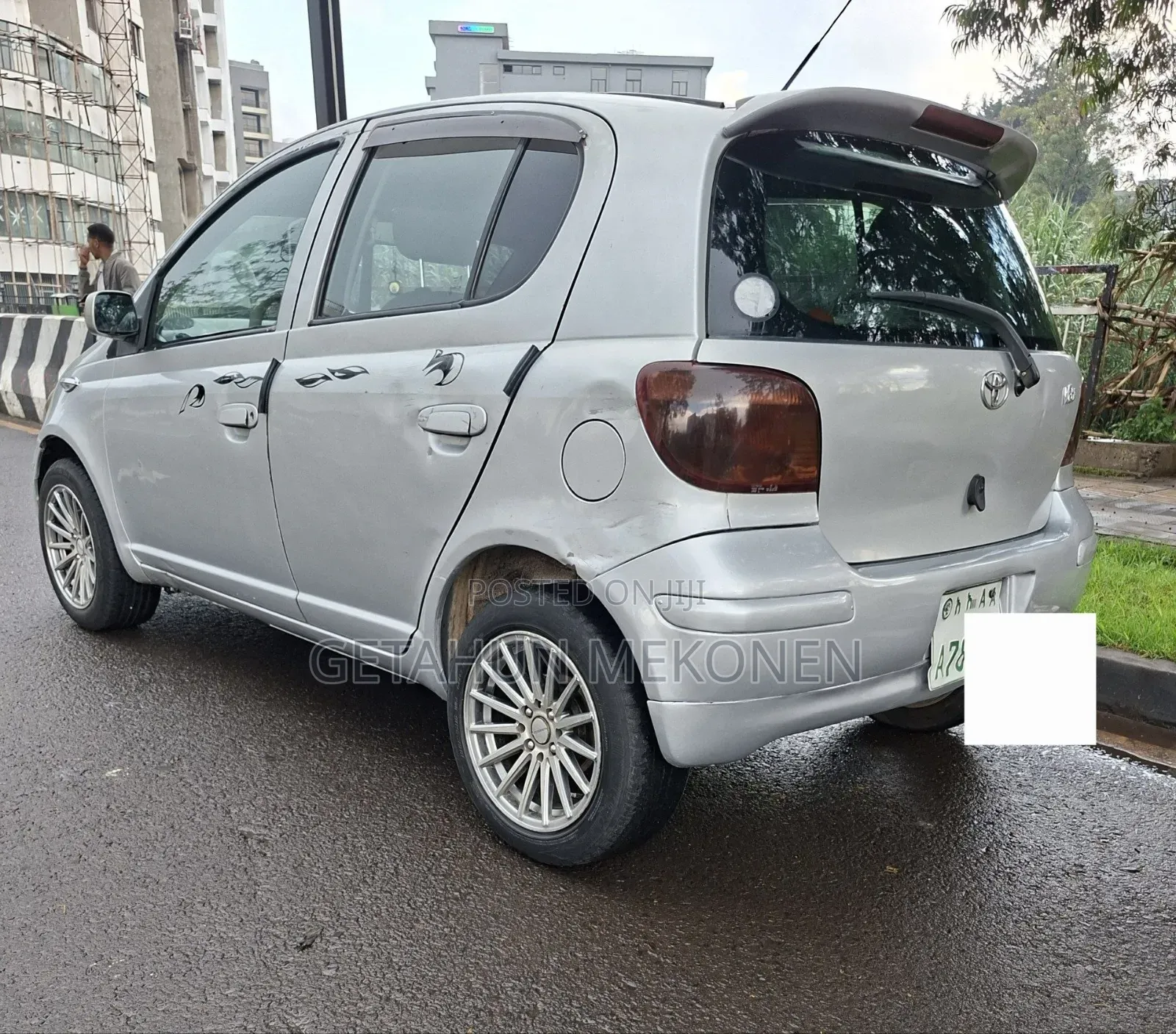 Toyota Vitz 2003 Silver