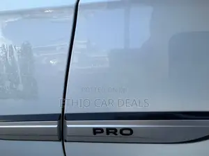 Volkswagen ID.6 2023 White