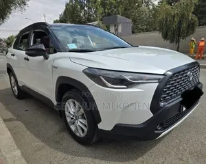Toyota Corolla Cross 2024 White