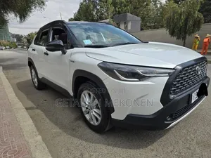Toyota Corolla Cross 2024 White