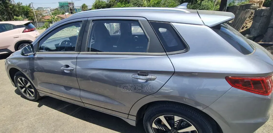 BYD E2 43 kWh 94 hp FWD 2025 Gray