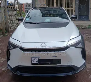 Toyota bZ4X 2023 White