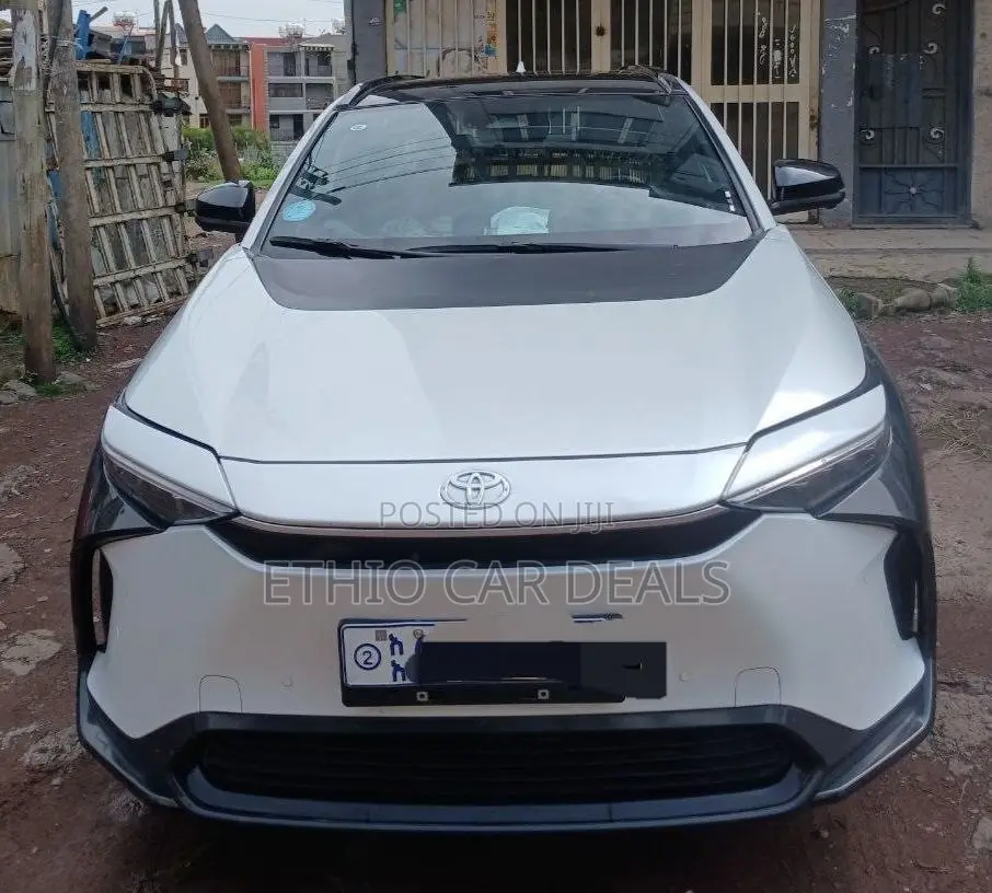 Toyota bZ4X 2023 White