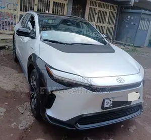 Toyota bZ4X 2023 White