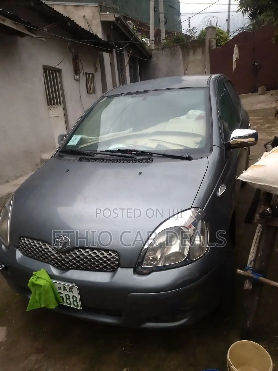 Toyota Vitz 2005 Gray