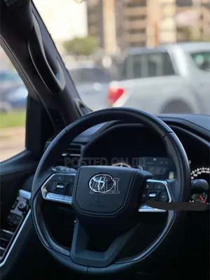 Toyota Land Cruiser 2022 Gold
