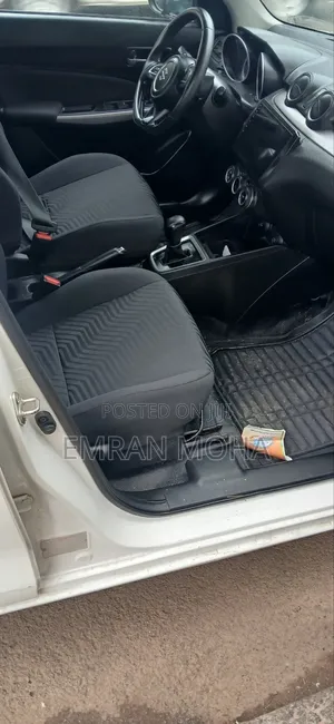 Suzuki Fronx 2025 Gray