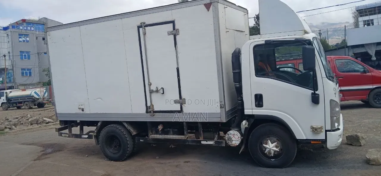 Obama Isuzu