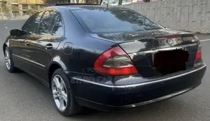 Mercedes-Benz E240 2003 Black