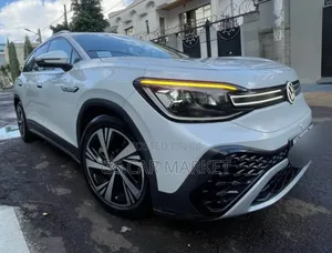 Volkswagen ID.6 2023 White