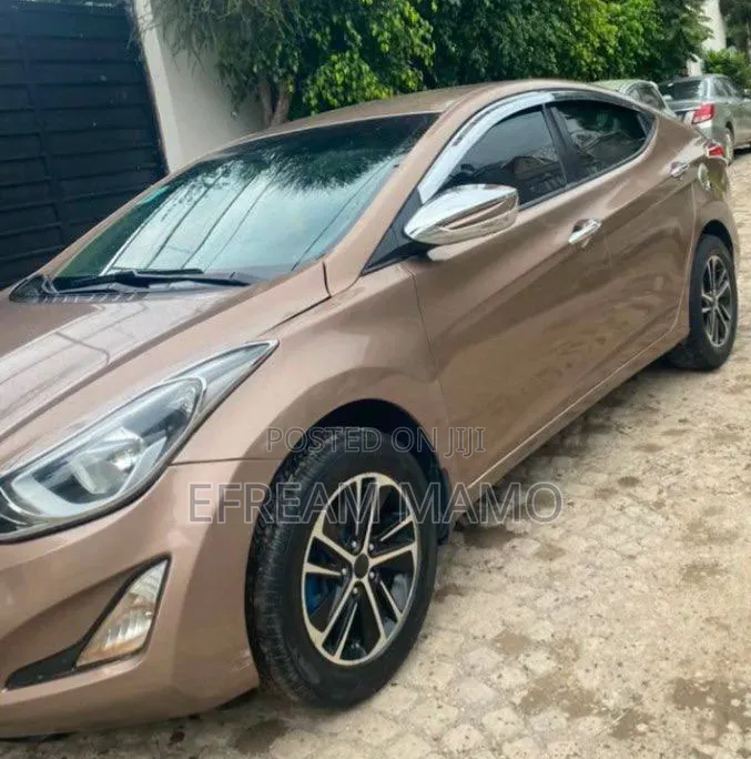 Hyundai Elantra 2015