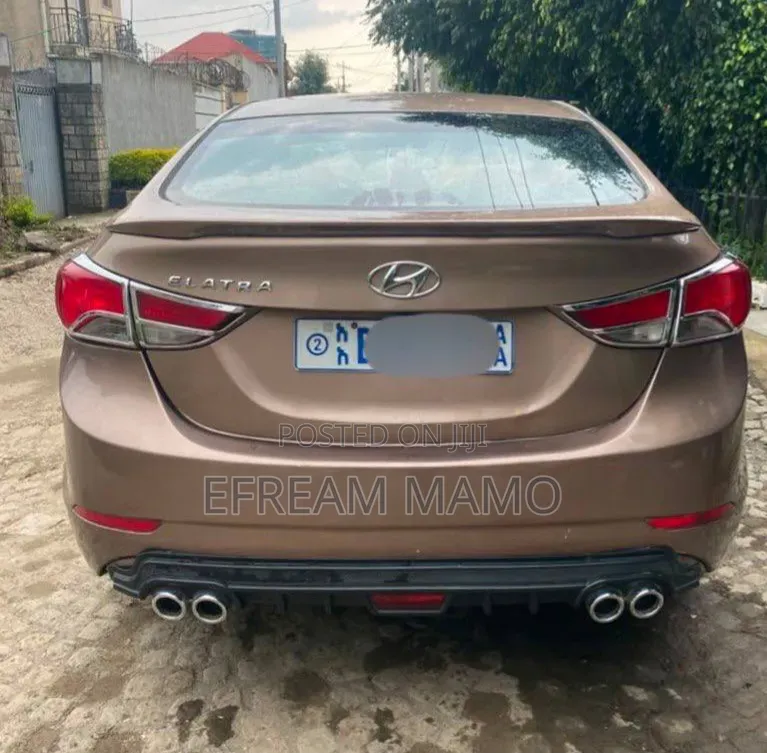 Hyundai Elantra 2015