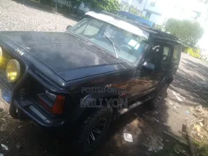 Jeep Cherokee 1990 Black