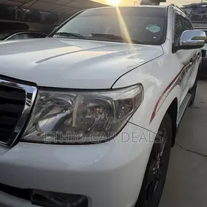 Toyota Land Cruiser 4.5 V8 GX-R 2012 White