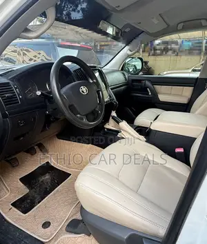 Toyota Land Cruiser 4.5 V8 GX-R 2012 White
