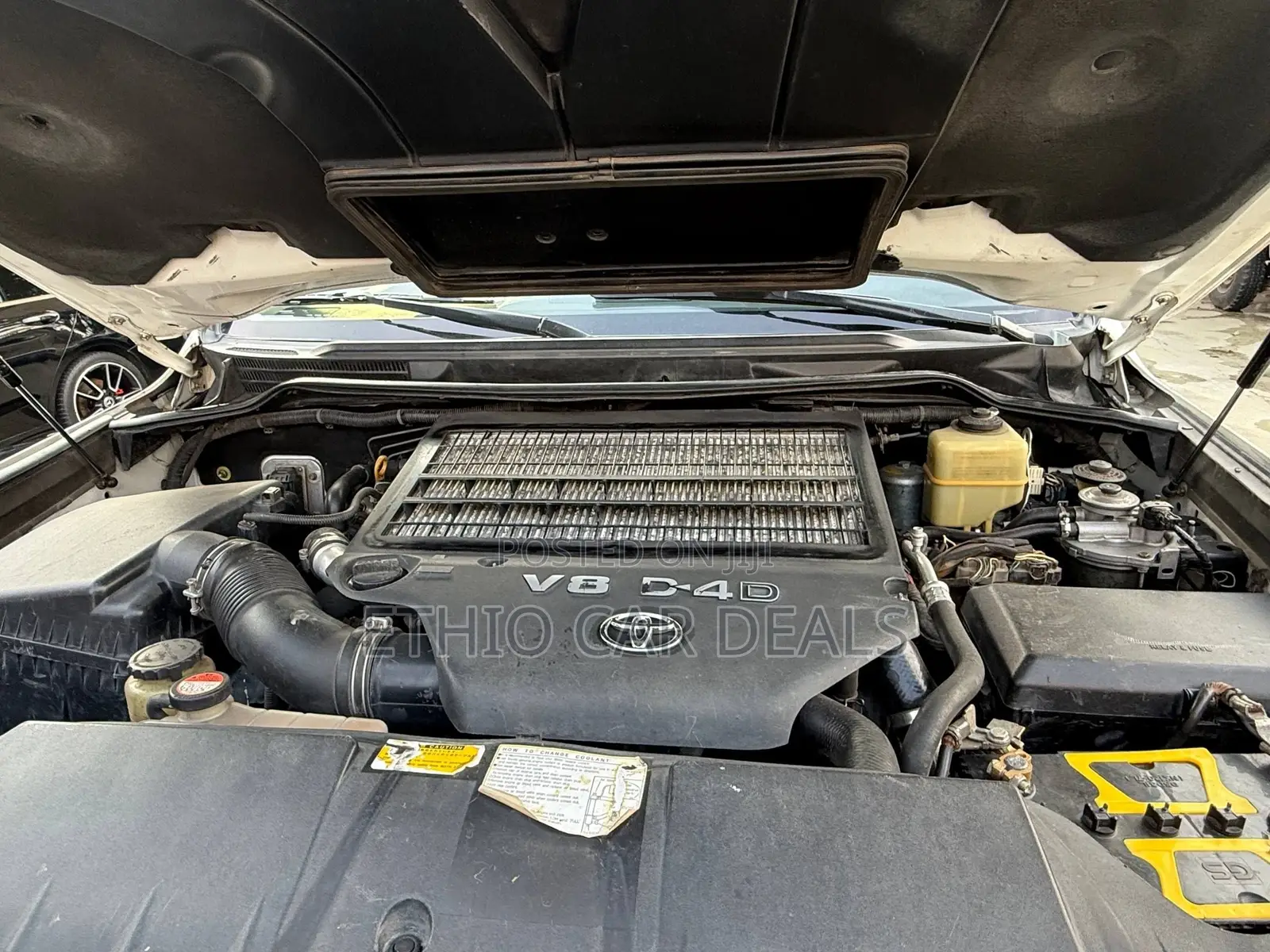 Toyota Land Cruiser 4.5 V8 GX-R 2012 White