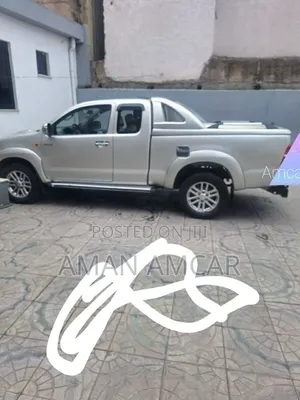 Toyota Hilux 2012 Silver