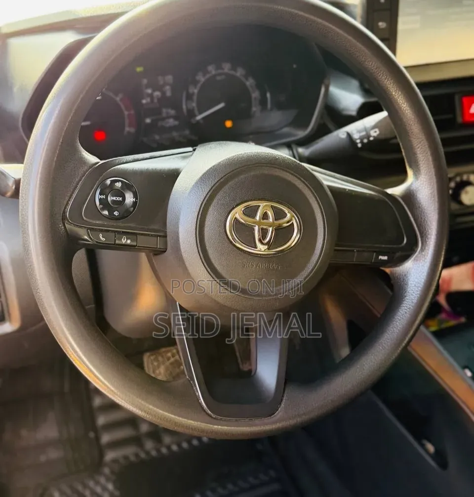 Toyota Raize 2022 Off white