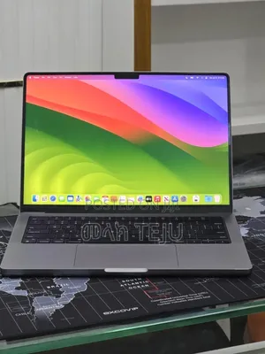 New Laptop Apple MacBook Pro 2023 M3 8GB Apple M3 SSD 256GB