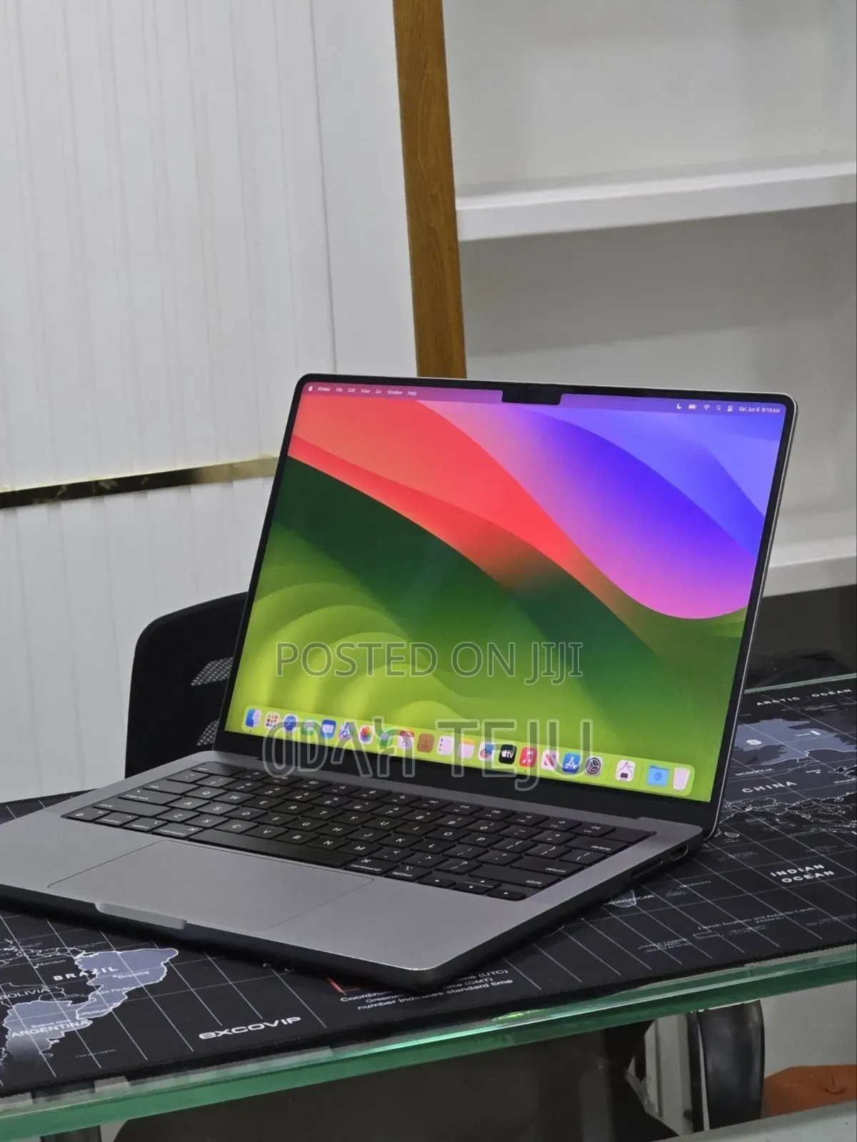 New Laptop Apple MacBook Pro 2023 M3 8GB Apple M3 SSD 256GB