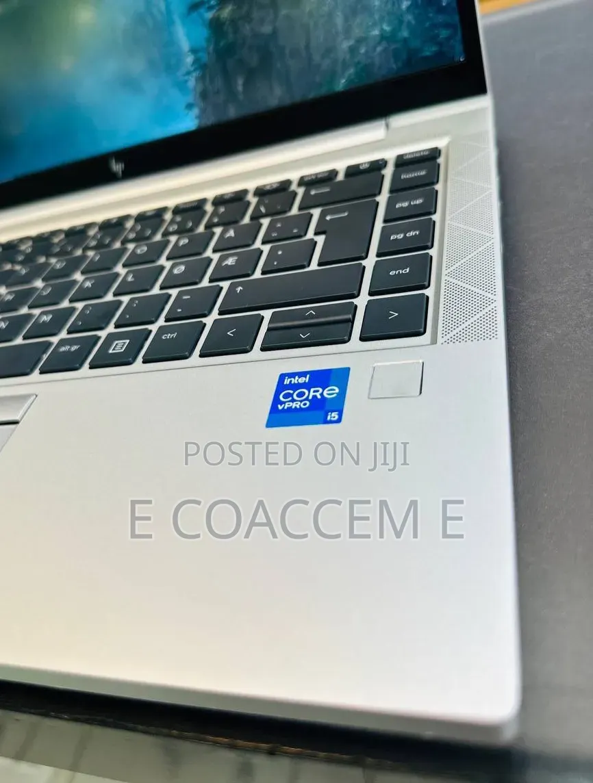 New Laptop HP 8GB Intel Core i5 SSD 512GB