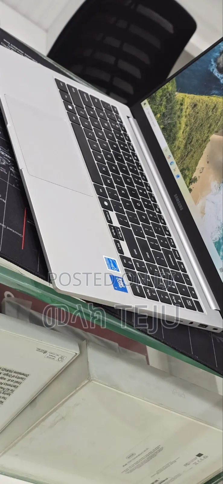 New Laptop Samsung Galaxy Book4 16GB Intel Core i7 SSD 512GB