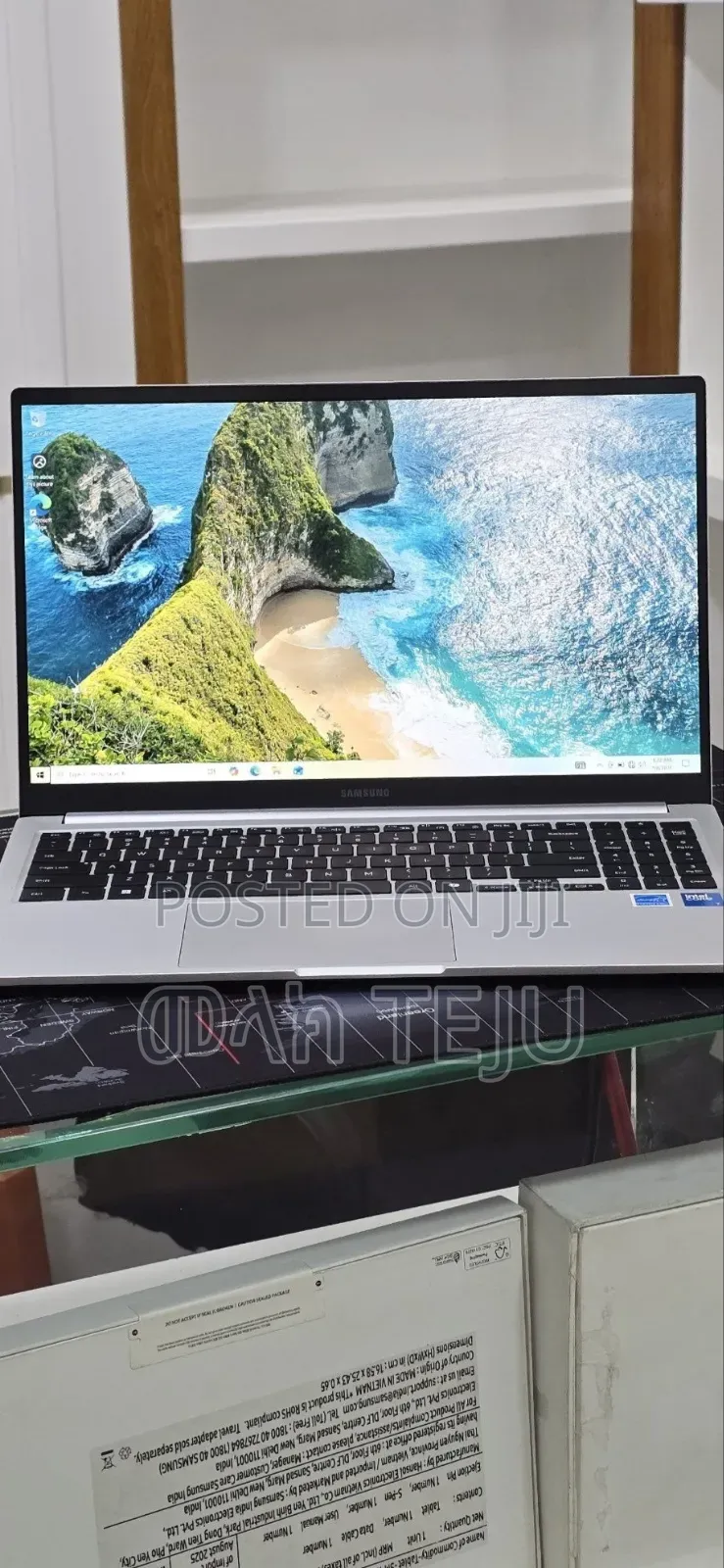 New Laptop Samsung Galaxy Book4 16GB Intel Core i7 SSD 512GB