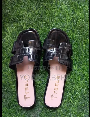 Flat Shoes