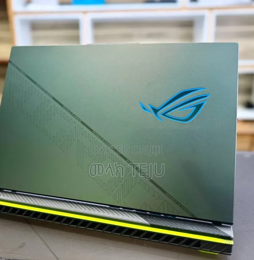 New Laptop Asus ROG Strix G16 16GB Intel Core i9 SSD 1T