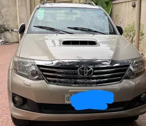 Toyota Fortuner 2012 Blue