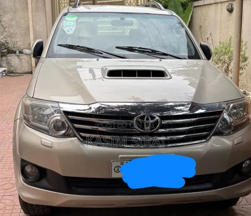 Toyota Fortuner 2012 Blue