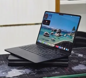 New Laptop Apple MacBook 16GB SSD 256GB
